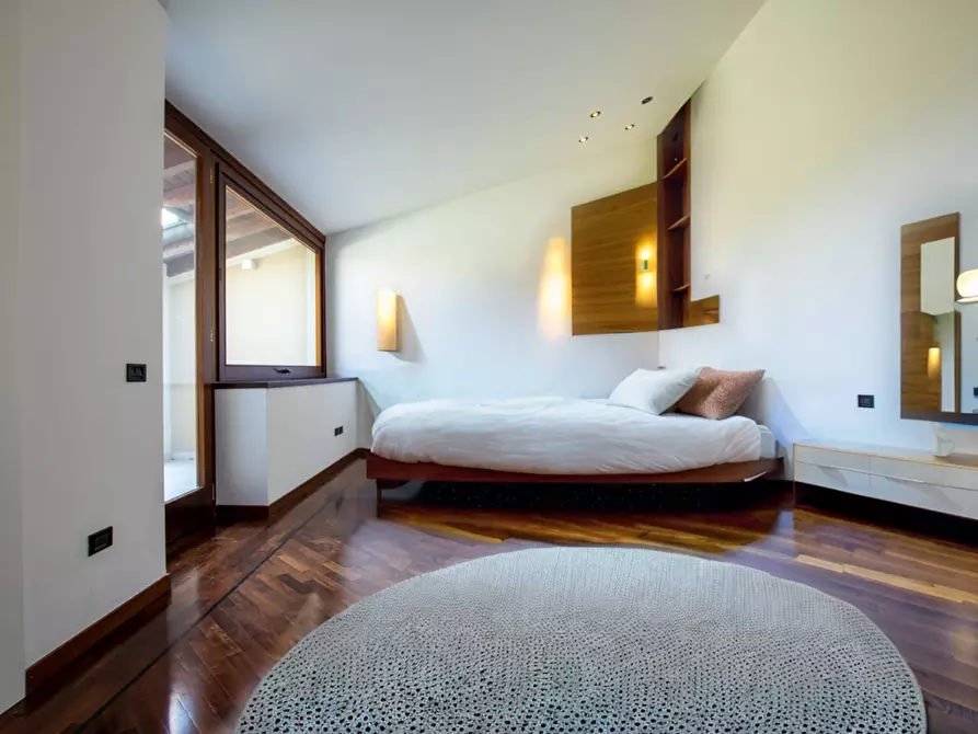 Immagine 20 di Attico in vendita  in Località Massadrino a Desenzano Del Garda