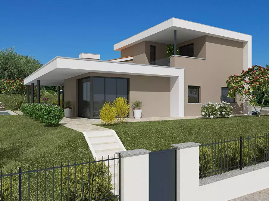 Immagine 1 di Villa in vendita  in Via Aldo Moro a Soiano Del Lago