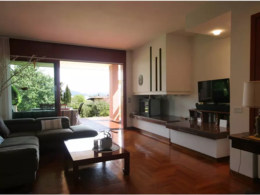 Immagine 9 di Villa in vendita  in Via Catullo a Manerba Del Garda