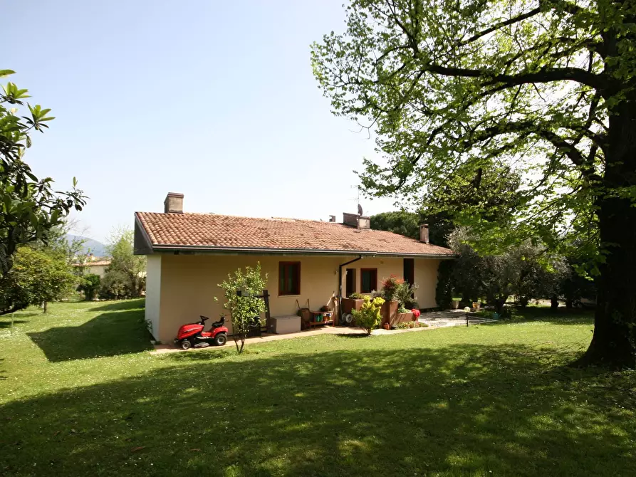 Immagine 25 di Villa in vendita  in Via Catullo a Manerba Del Garda