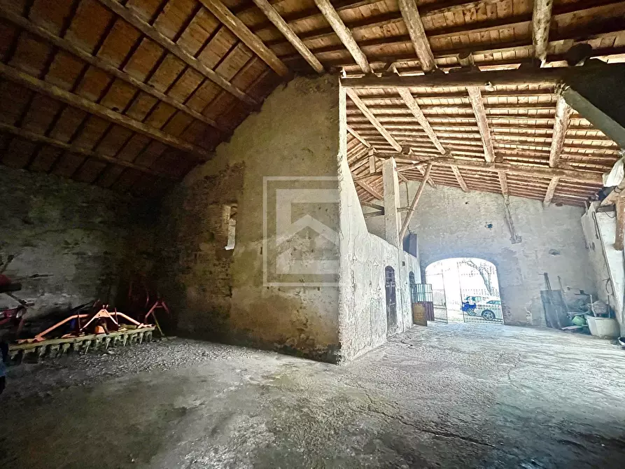 Immagine 17 di Rustico / casale in vendita  in via san pietro a Desenzano Del Garda