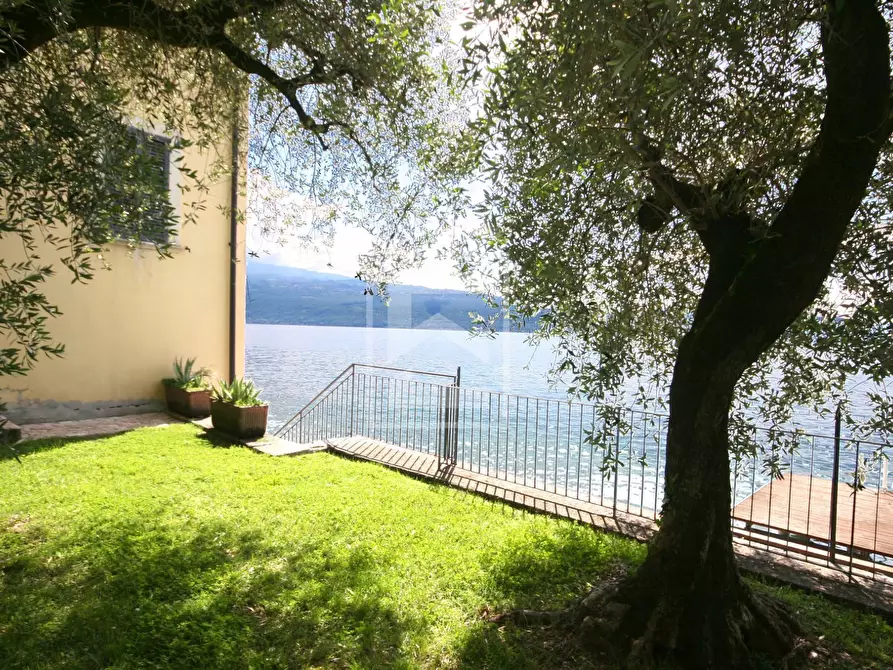 Immagine 24 di Appartamento in vendita  in VIA SATALE a Toscolano-Maderno