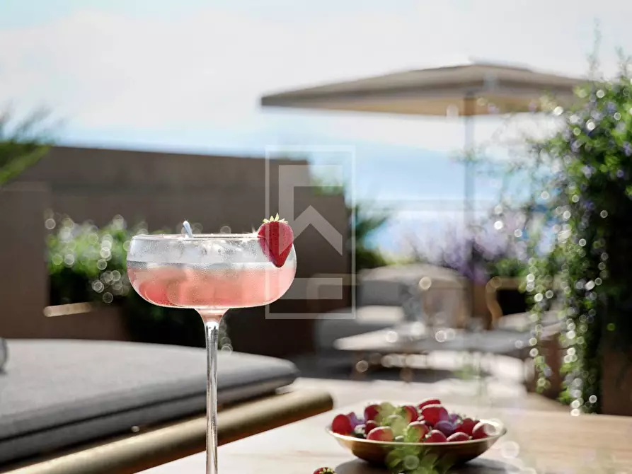 Immagine 17 di Appartamento in vendita  in piazza San Bernardino a Salò