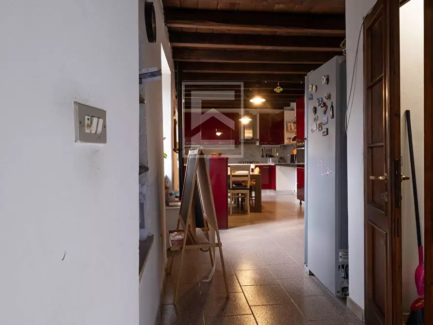 Immagine 26 di Rustico / casale in vendita  in via castello a Monzambano