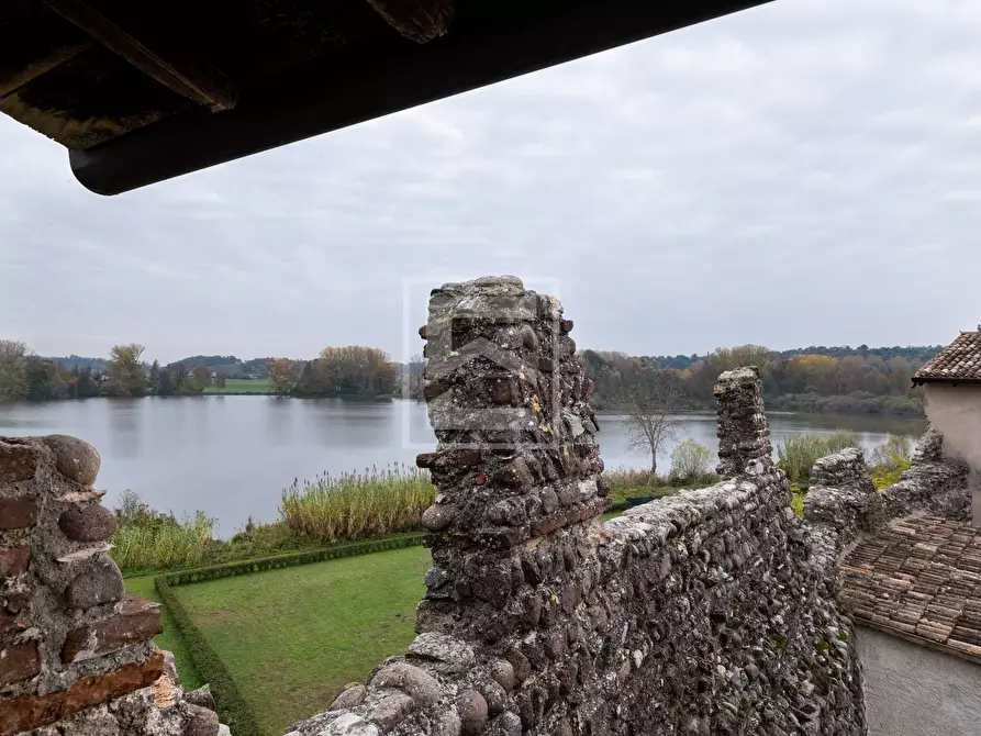 Immagine 1 di Rustico / casale in vendita  in via castello a Monzambano