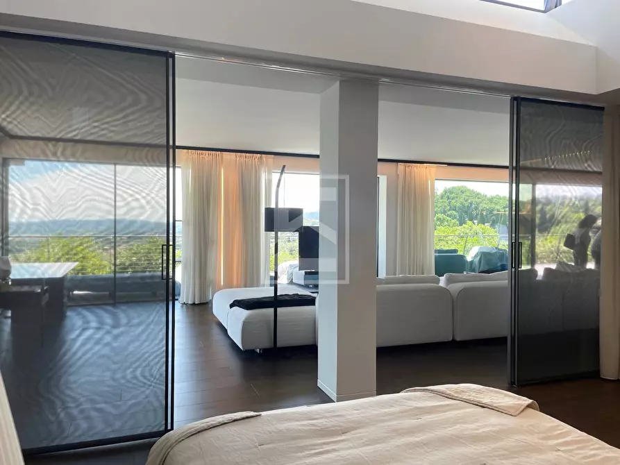 Immagine 9 di Appartamento in vendita  in Via San Rocco a Padenghe Sul Garda