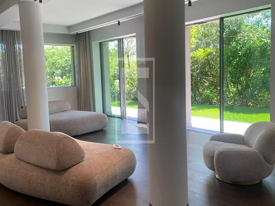 Immagine 17 di Appartamento in vendita  in Via San Rocco a Padenghe Sul Garda