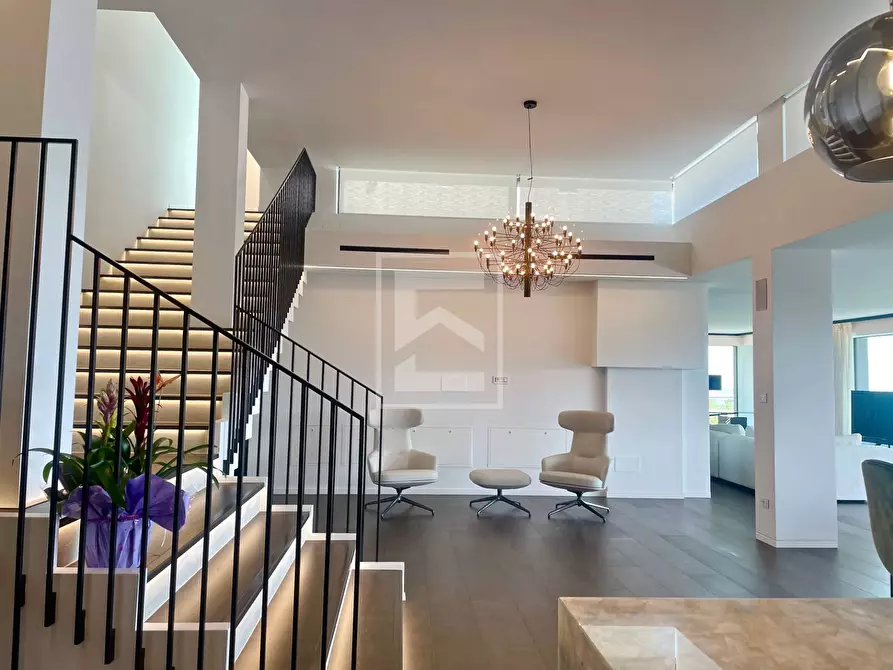 Immagine 13 di Appartamento in vendita  in Via San Rocco a Padenghe Sul Garda