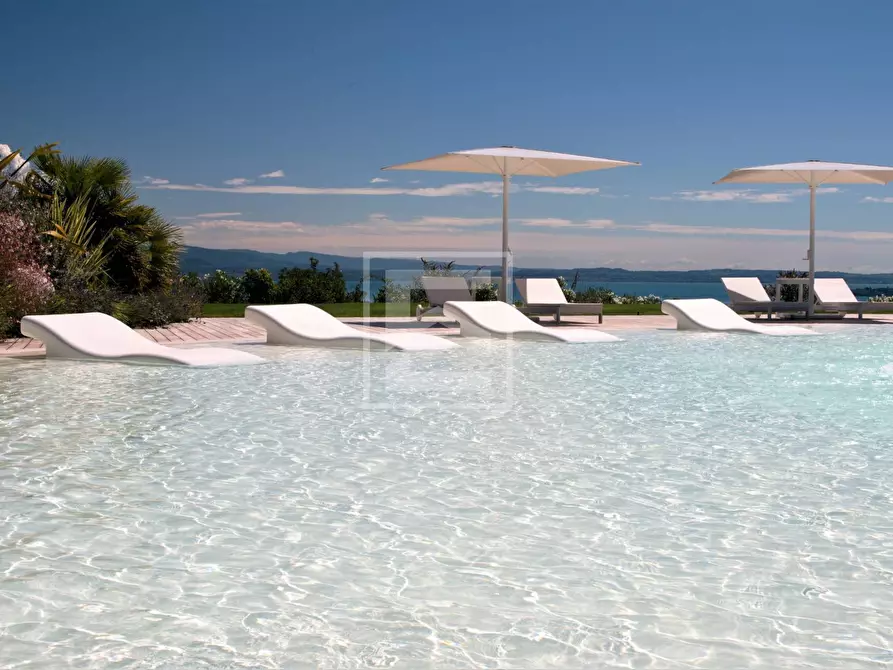 Immagine 21 di Villa in vendita  in Via San Rocco a Padenghe Sul Garda