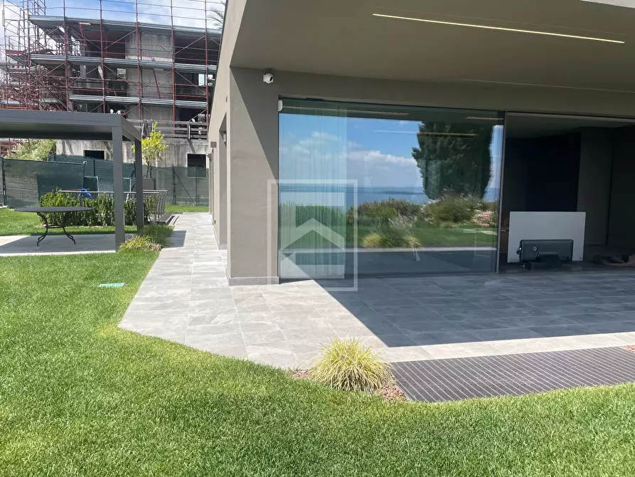 Immagine 9 di Villa in vendita  in Via San Rocco a Padenghe Sul Garda