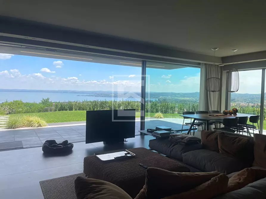 Immagine 5 di Villa in vendita  in Via San Rocco a Padenghe Sul Garda