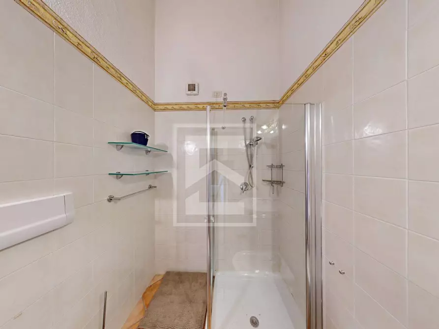 Immagine 12 di Appartamento in vendita  in Località Sermana a Peschiera Del Garda