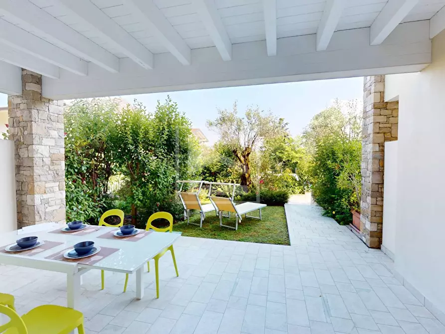 Immagine 5 di Villetta a schiera in vendita  in Via Belvedere a Padenghe Sul Garda