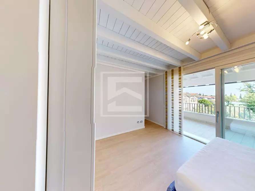 Immagine 14 di Villetta a schiera in vendita  in Via Belvedere a Padenghe Sul Garda