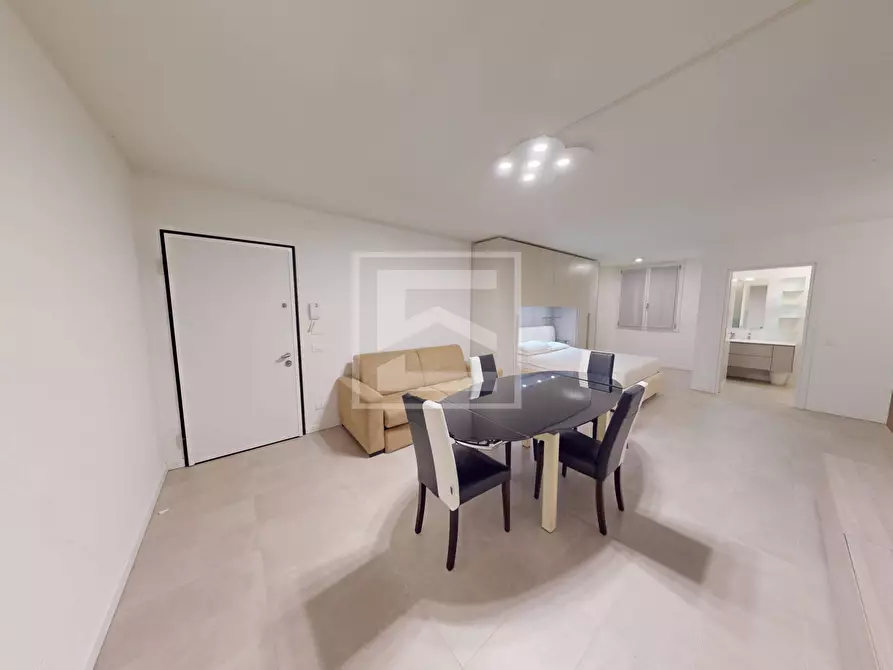 Immagine 27 di Villetta a schiera in vendita  in Via Belvedere a Padenghe Sul Garda