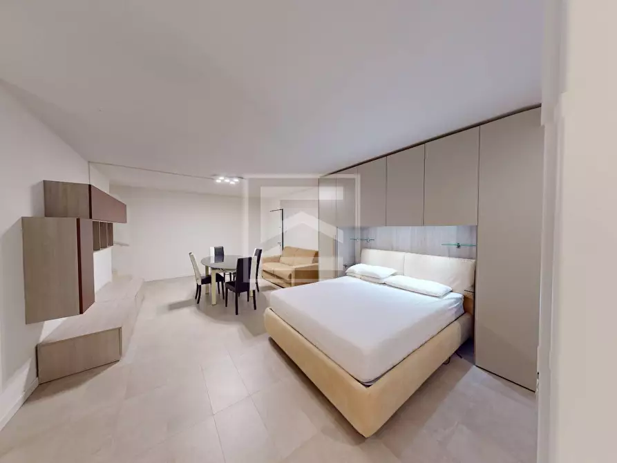 Immagine 28 di Villetta a schiera in vendita  in Via Belvedere a Padenghe Sul Garda