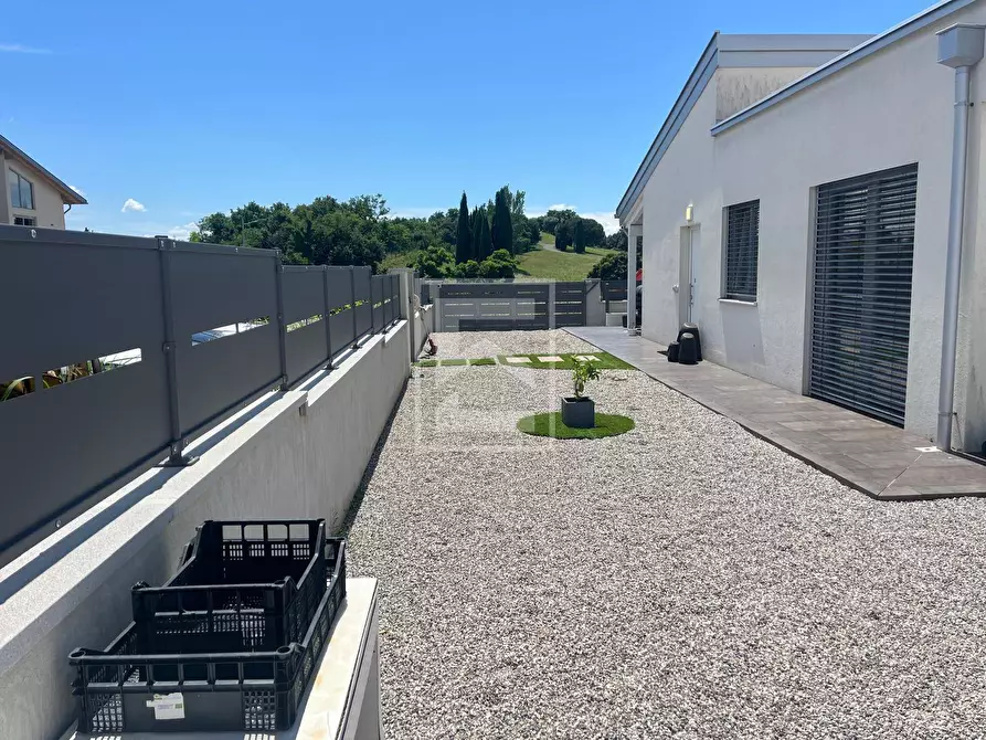 Immagine 17 di Villa in vendita  in Via Lavagnone a Desenzano Del Garda