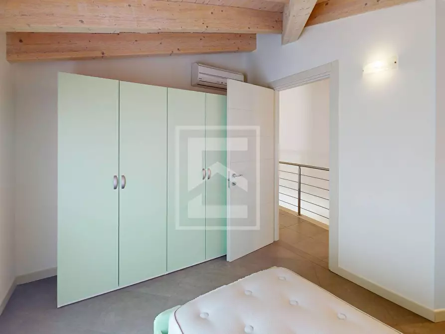 Immagine 24 di Villa in vendita  in via Magenta a Moniga Del Garda