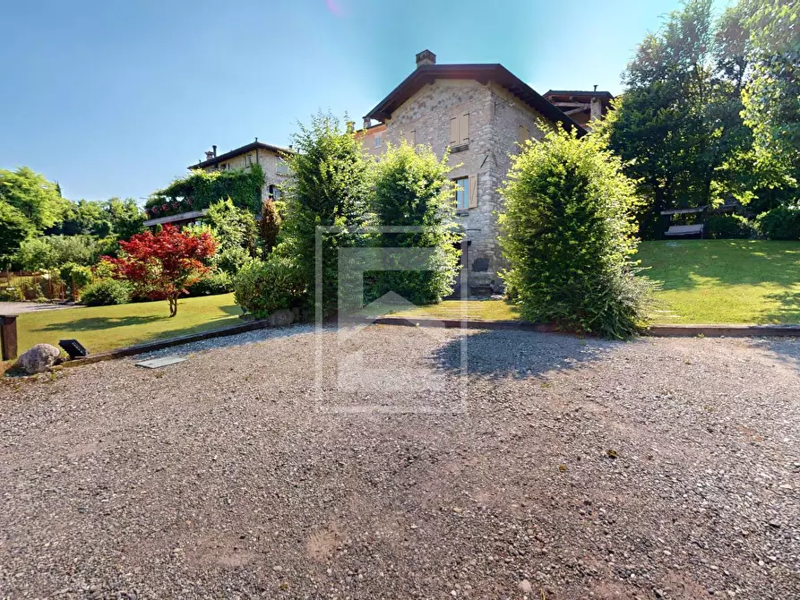 Immagine 24 di Villa in vendita  in via Andreis a Desenzano Del Garda