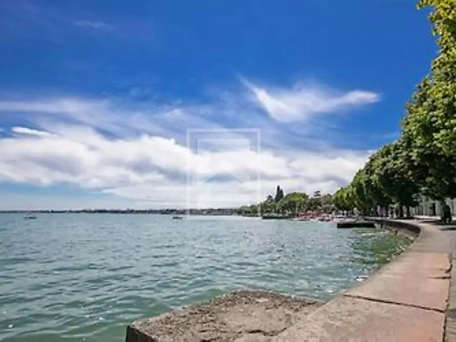Immagine 22 di Appartamento in vendita  in via Castello a Desenzano Del Garda