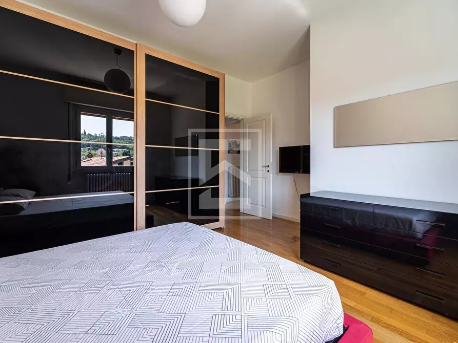 Immagine 10 di Appartamento in vendita  in Via Sorelle Agazzi a Salò