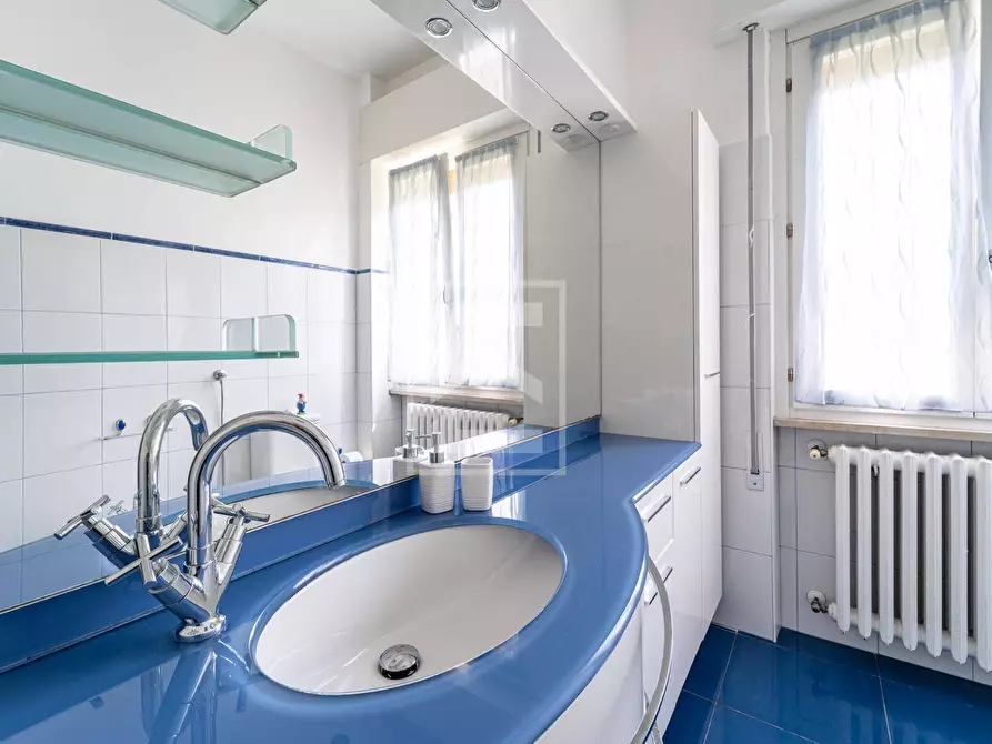 Immagine 21 di Appartamento in vendita  in Via Sorelle Agazzi a Salò