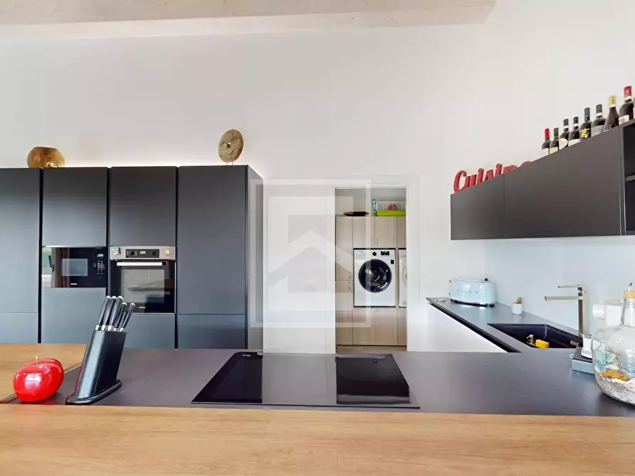 Immagine 13 di Villa in vendita  in s. Pietro a Desenzano Del Garda