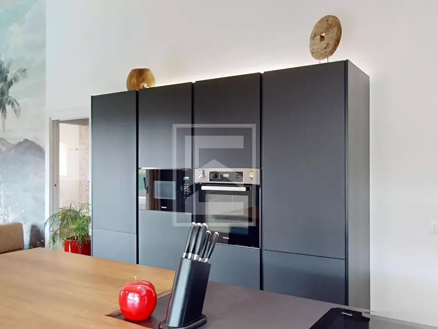 Immagine 14 di Villa in vendita  in s. Pietro a Desenzano Del Garda