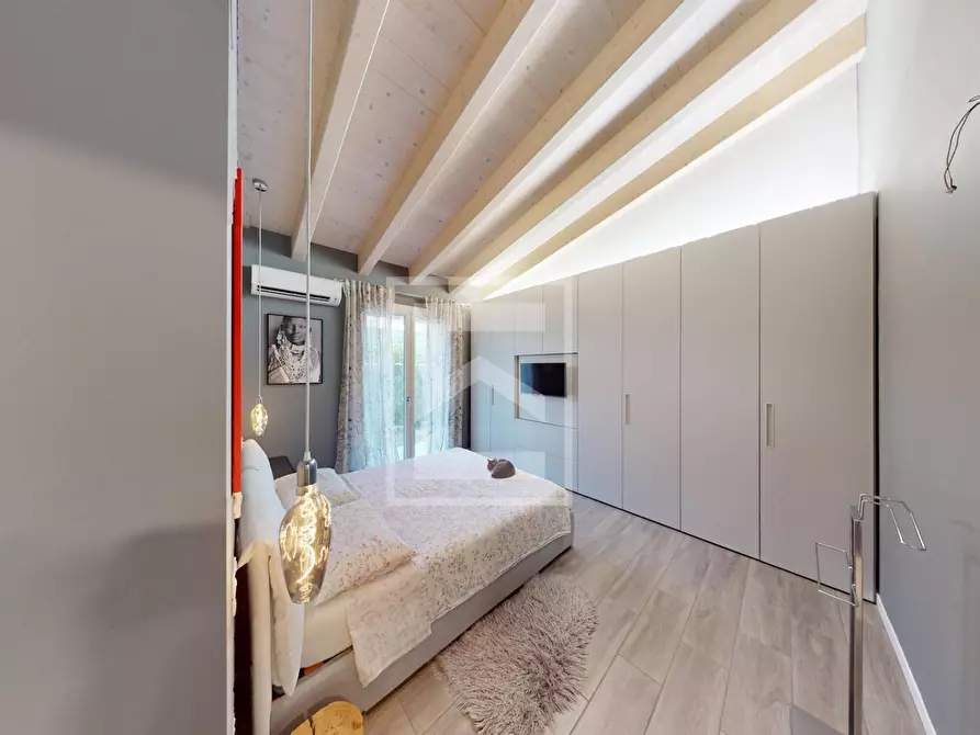 Immagine 24 di Villa in vendita  in s. Pietro a Desenzano Del Garda
