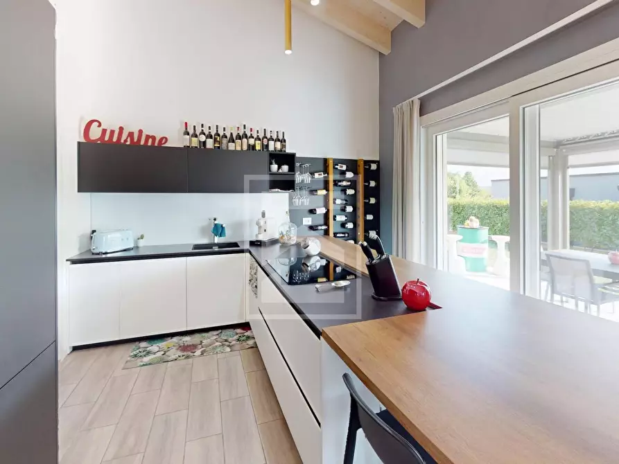 Immagine 20 di Villa in vendita  in s. Pietro a Desenzano Del Garda