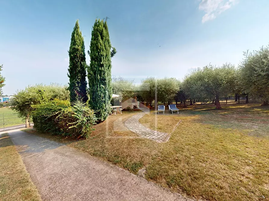 Immagine 30 di Villa in vendita  in VIA MANTOVA a Desenzano Del Garda
