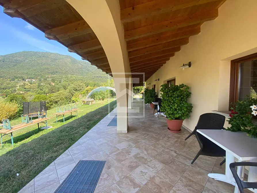 Immagine 15 di Agriturismo in vendita  in via san michele a Salò