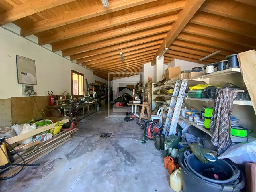 Immagine 21 di Agriturismo in vendita  in via san michele a Salò