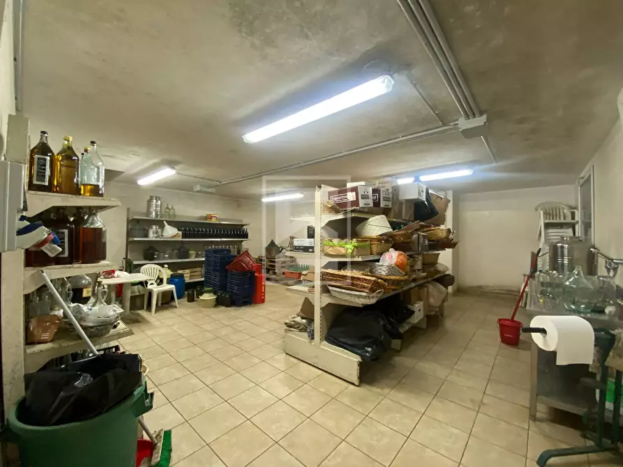 Immagine 22 di Agriturismo in vendita  in via san michele a Salò