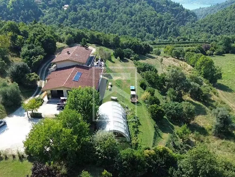 Immagine 1 di Agriturismo in vendita  in via san bartolomeo a Salò