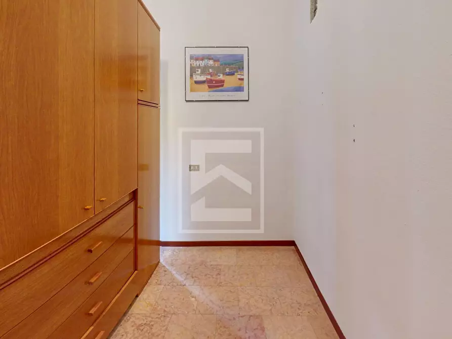 Immagine 20 di Appartamento in vendita  in via cavour a San Felice Del Benaco