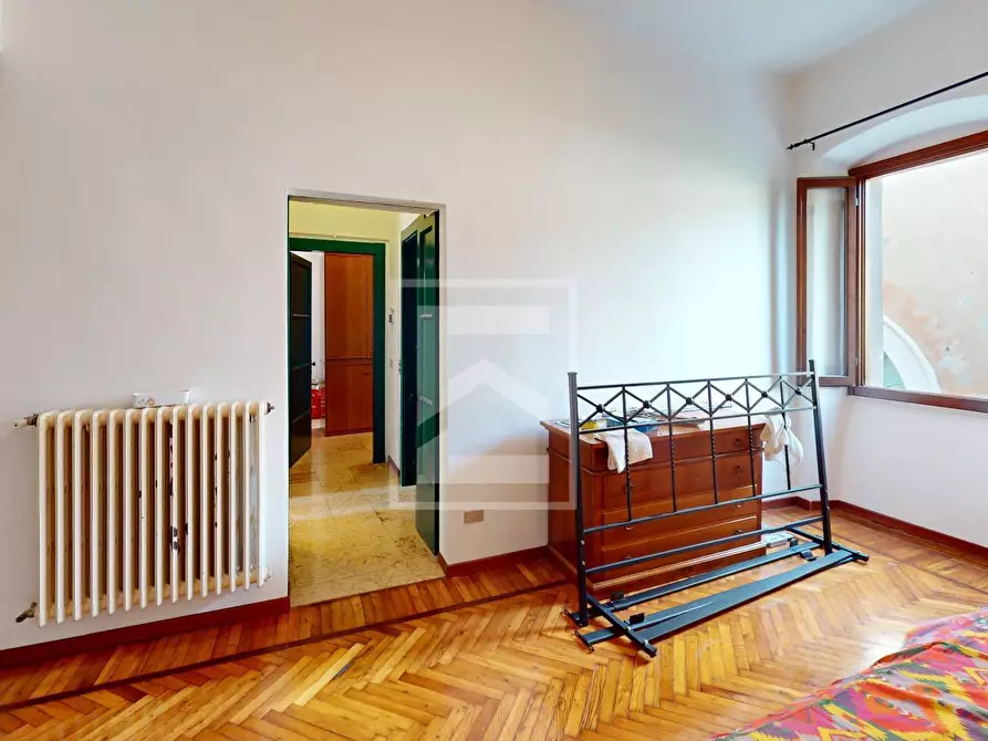 Immagine 22 di Appartamento in vendita  in via cavour a San Felice Del Benaco