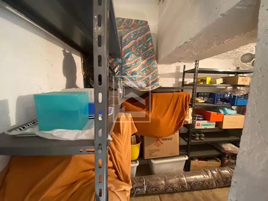 Immagine 30 di Appartamento in vendita  in via cavour a San Felice Del Benaco