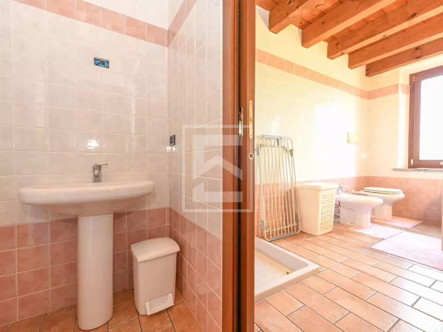 Immagine 25 di Villetta a schiera in vendita  in strada volta valeggio a Volta Mantovana