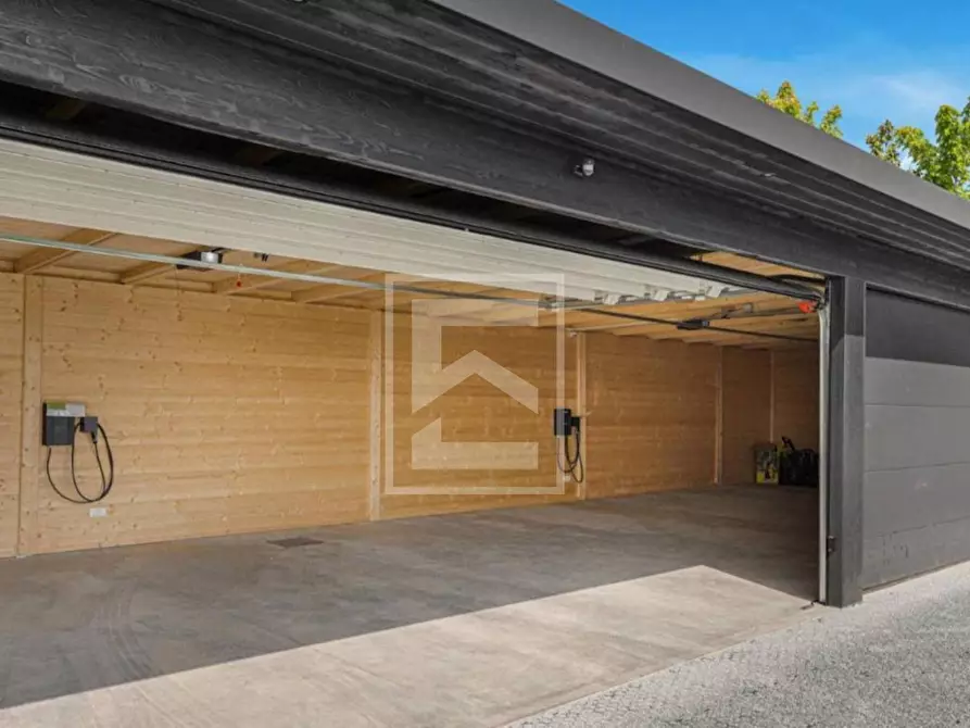 Immagine 28 di Villa in vendita  in via Zette a Salò