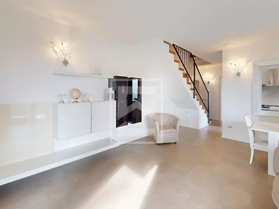 Immagine 20 di Villa in vendita  in via sotto raso a Polpenazze Del Garda