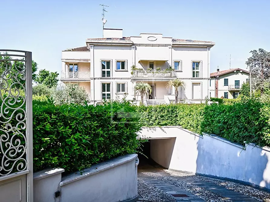 Immagine 27 di Appartamento in vendita  in via Tommaso dal Molin a Desenzano Del Garda