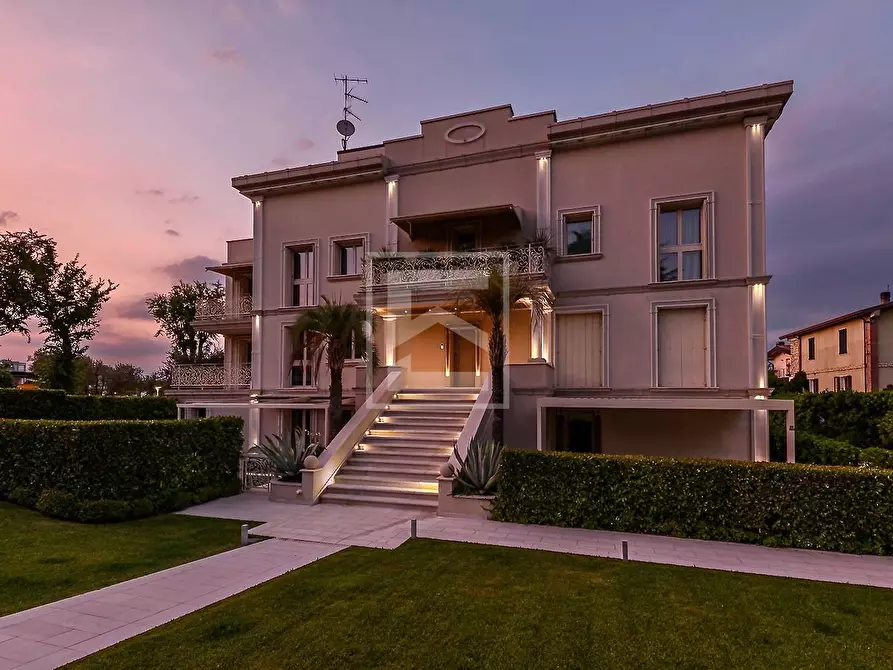 Immagine 4 di Appartamento in vendita  in via Tommaso dal Molin a Desenzano Del Garda