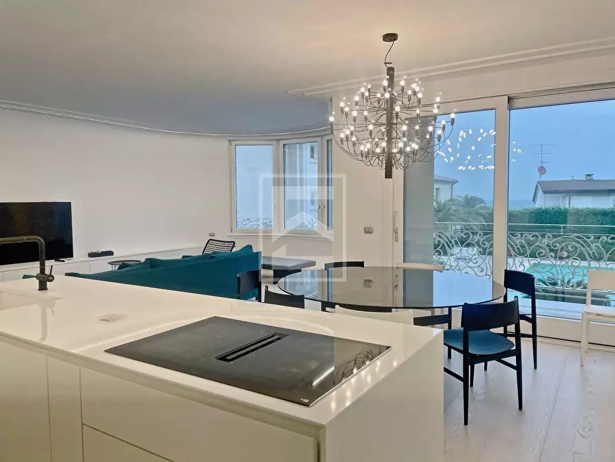 Immagine 8 di Appartamento in vendita  in via Tommaso dal Molin a Desenzano Del Garda