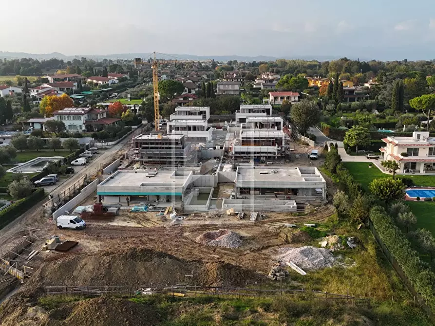 Immagine 5 di Villa in vendita  in Via San Sivino a Moniga Del Garda