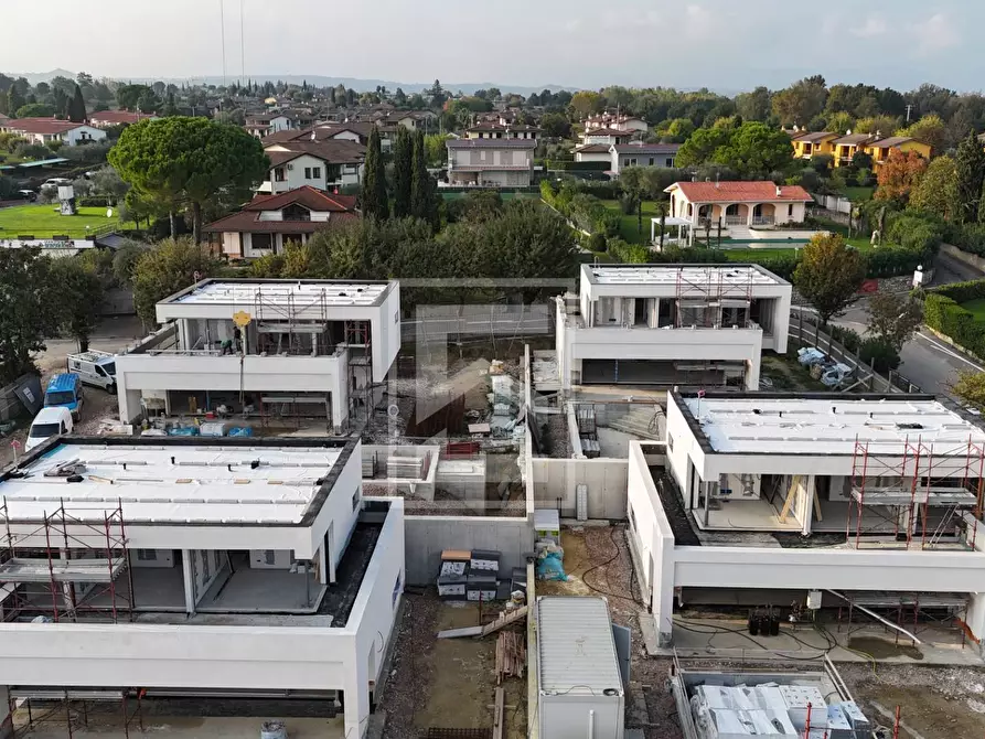 Immagine 2 di Villa in vendita  in Via San Sivino a Moniga Del Garda
