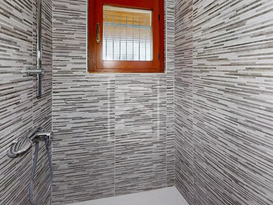 Immagine 28 di Casa bifamiliare in vendita  in via san giorgio a Toscolano-Maderno