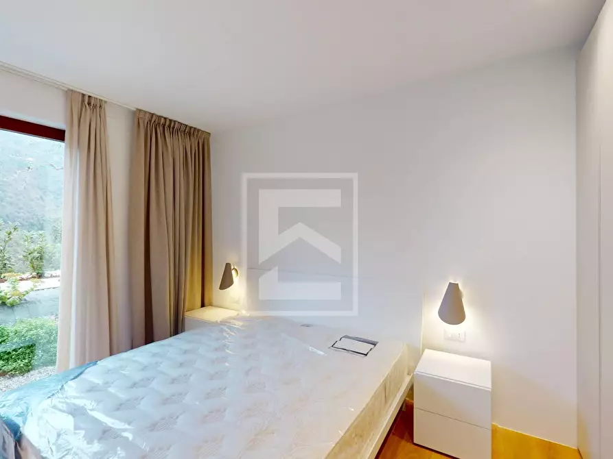 Immagine 20 di Villa in vendita  in via maclino a Toscolano-Maderno