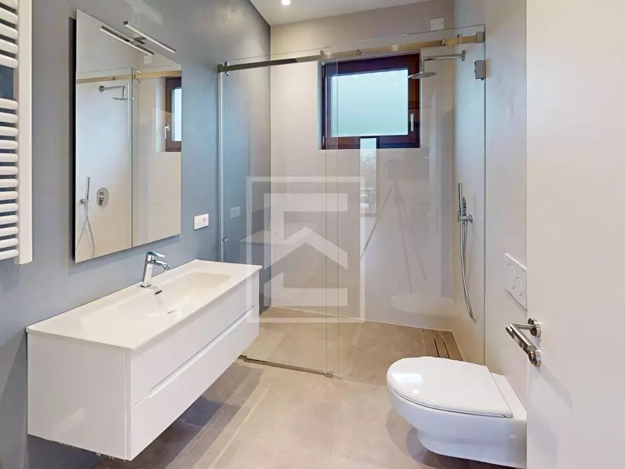 Immagine 29 di Villa in vendita  in via maclino a Toscolano-Maderno