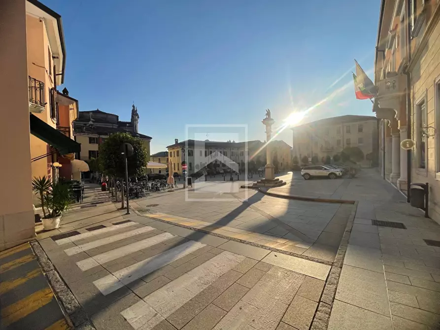 Immagine 5 di Villa in vendita  in Via Repubblica a Lonato del Garda